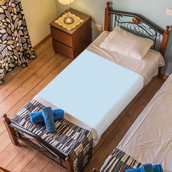 Wewa Care Bettschutzauflage auf dem Bett